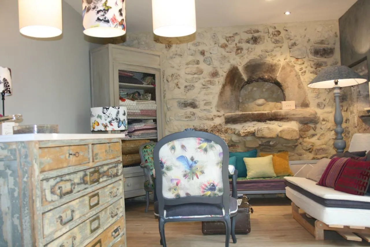 Guest house Le Domaine Des Rouges Queues Hotel Chateaudouble